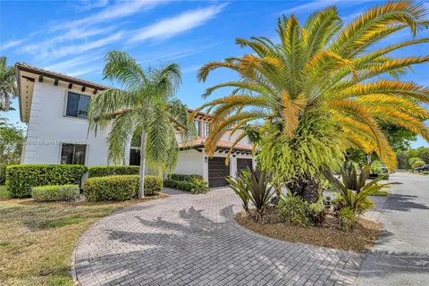 7831 SW 195th Ter, Cutler Bay FL 33157