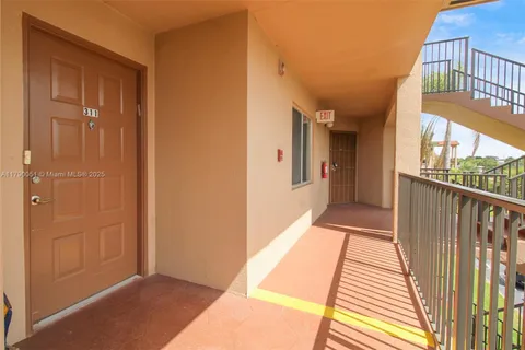 1400 SW 137 Ave # 311F, Pembroke Pines FL 33027