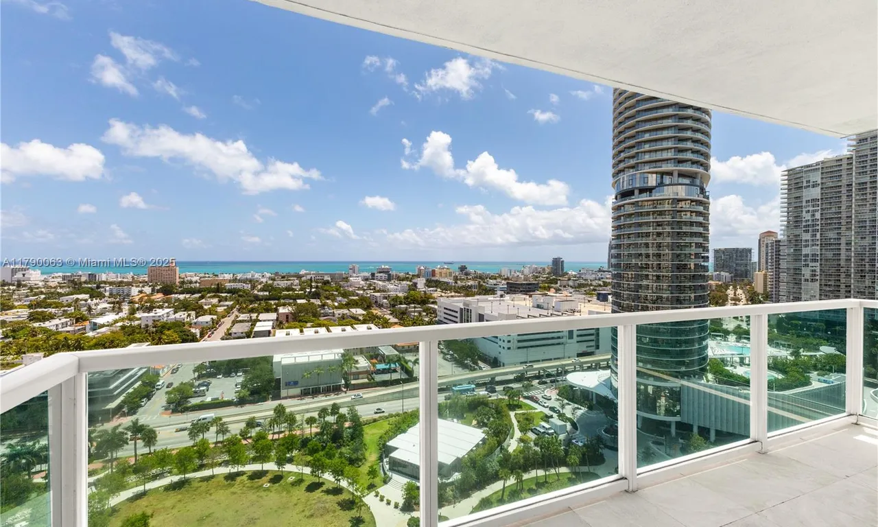 650 West Ave # 2102, Miami Beach FL 33139