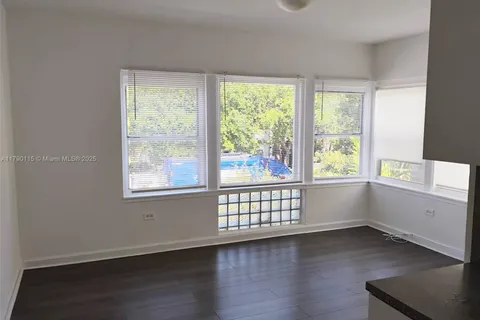 1555 Pennsylvania Ave # 202, Miami Beach FL 33139