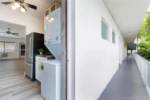 641 Espanola Way # 9, Miami Beach FL 33139