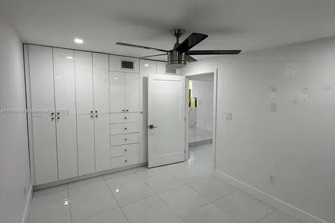 10112 SW 21st Ter, Miami FL 33165