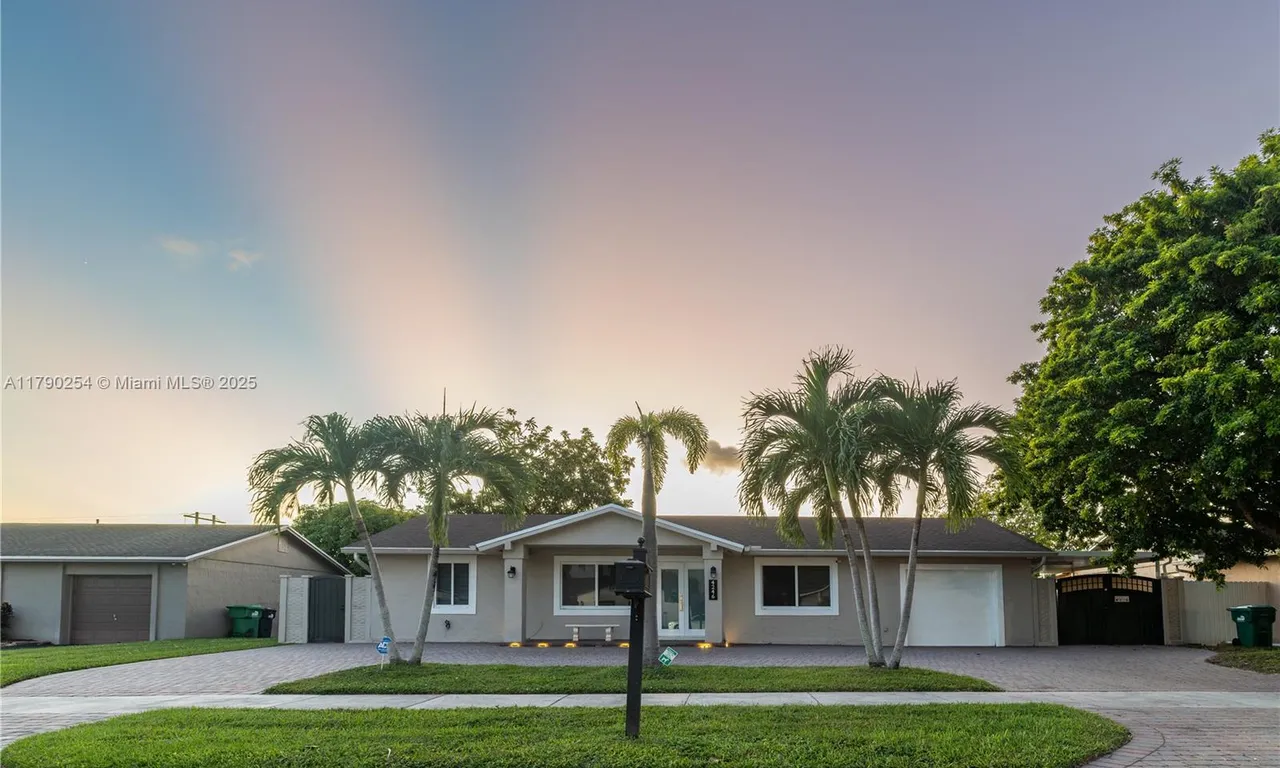 4246 SW 134th Pl # 4246, Miami FL 33175