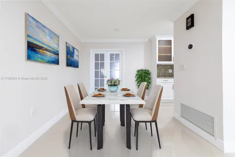 4246 SW 134th Pl # 4246, Miami FL 33175