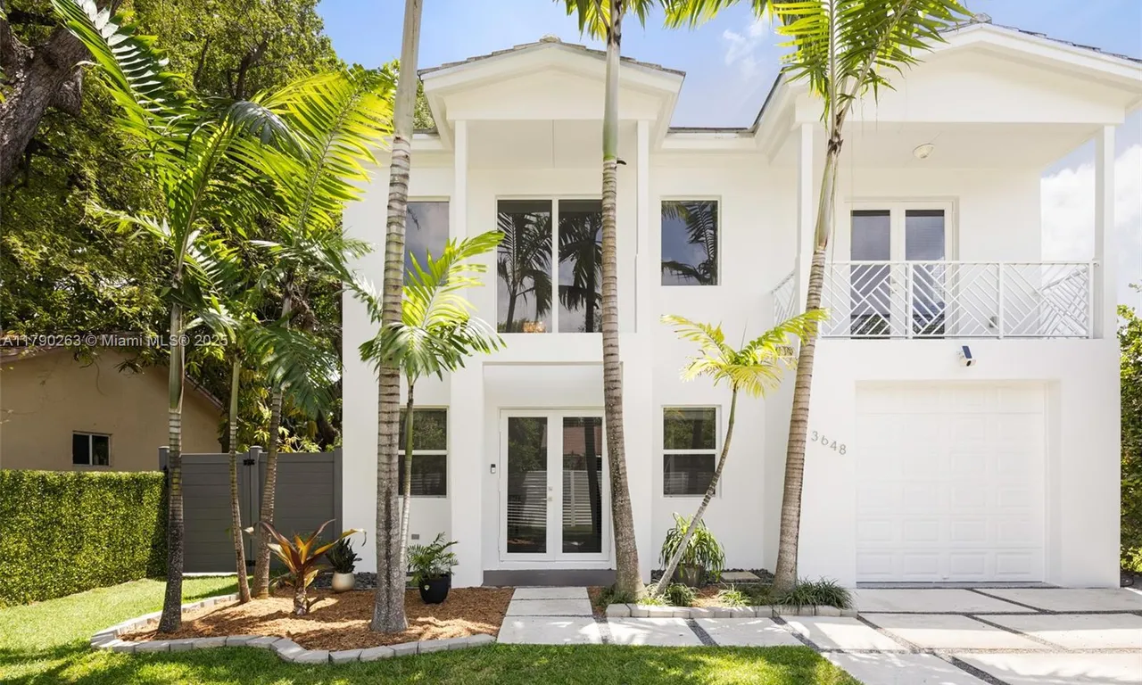 3648 Oak Ave, Coconut Grove FL 33133