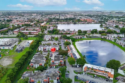 460 W Park Dr # 207, Miami FL 33172
