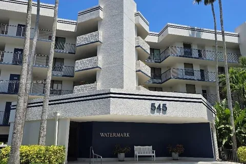 545 SE 12th St # 305, Dania Beach FL 33004