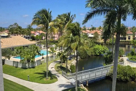545 SE 12th St # 305, Dania Beach FL 33004