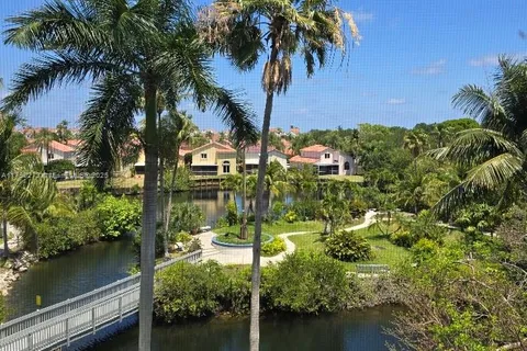 545 SE 12th St # 305, Dania Beach FL 33004
