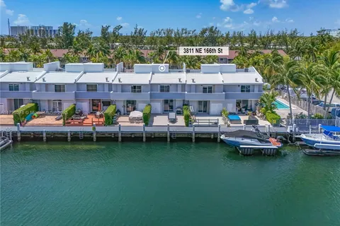 3811 NE 166th St # 3, North Miami Beach FL 33160