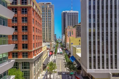 111 E Flagler St # 909, Miami FL 33131