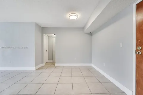 5033 NW 7th St # 208, Miami FL 33126