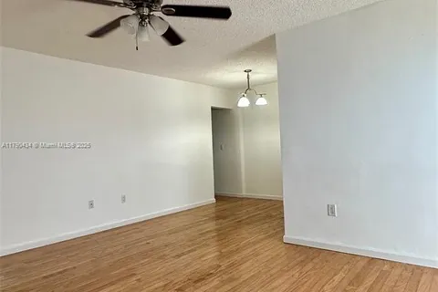 1231 Pennsylvania Ave # 8, Miami Beach FL 33139