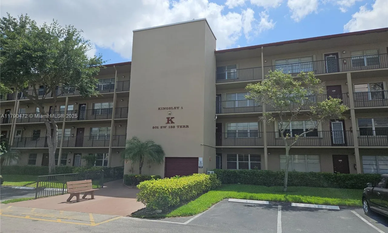 801 SW 133rd Ter # 212K, Pembroke Pines FL 33027