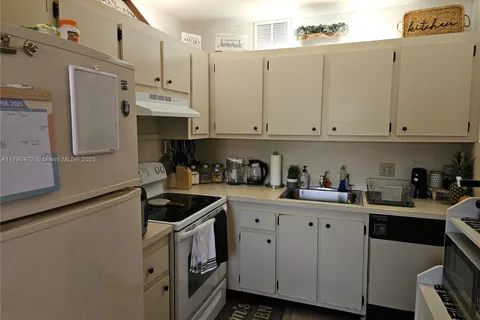 801 SW 133rd Ter # 212K, Pembroke Pines FL 33027