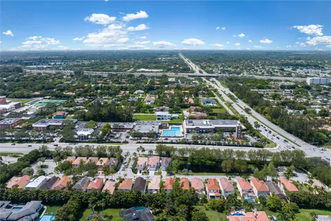 12331 SW 2nd St, Plantation FL 33325