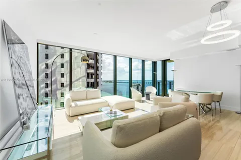 1451 Brickell Ave # 1803, Miami FL 33131