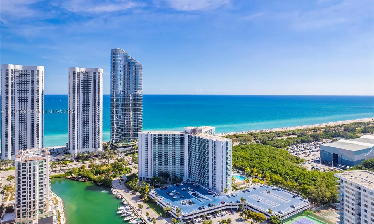 100 Bayview Dr # 314, Sunny Isles Beach FL 33160