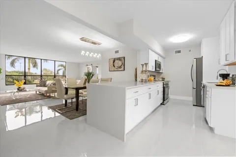 7153 Promenade Dr # 302, Boca Raton FL 33433
