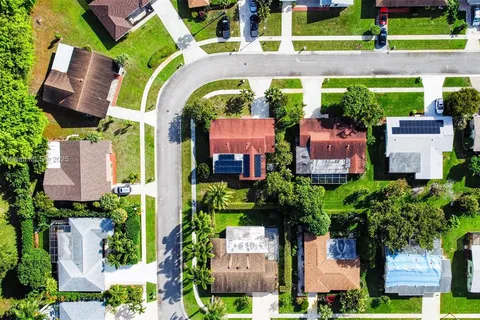 6351 Moonstone Way, Delray Beach FL 33484