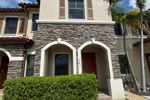 505 SE 32nd Ter, Homestead FL 33033