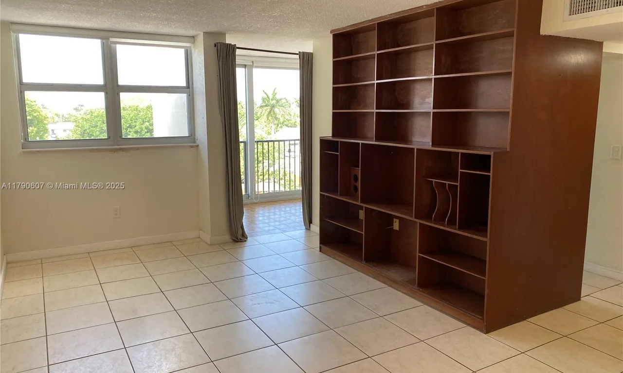 9411 SW 4th St # 404, Miami FL 33174