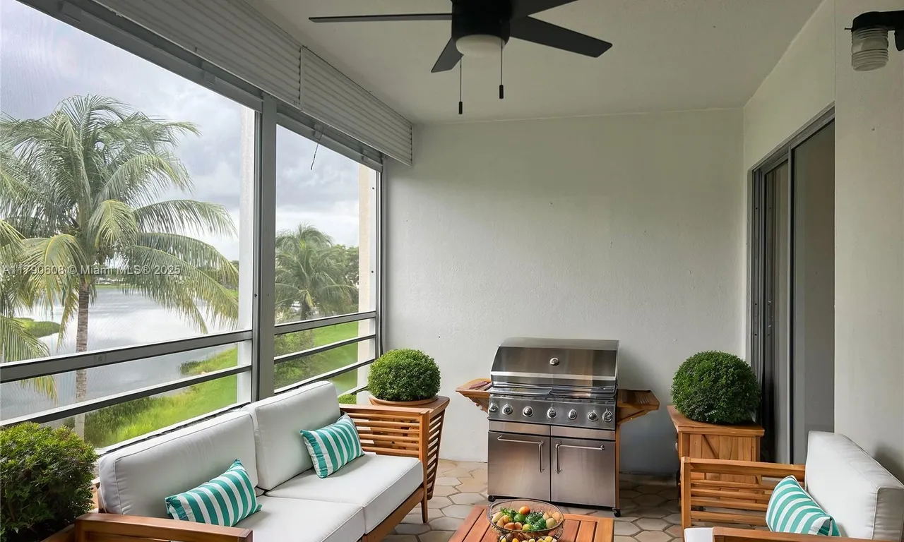 3089 E Yarmouth  E # 3089, Boca Raton FL 33434