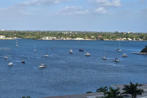 7900 Harbor Island Dr # 1024, North Bay Village FL 33141
