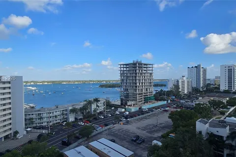 7900 Harbor Island Dr # 1024, North Bay Village FL 33141