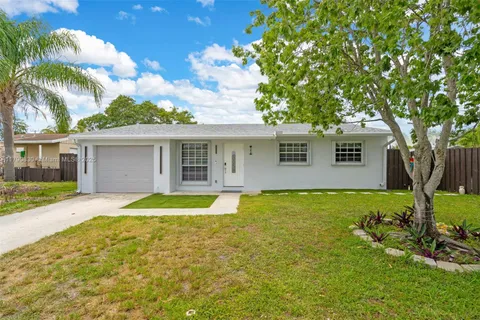 181 SW 76th Ter, Margate FL 33068
