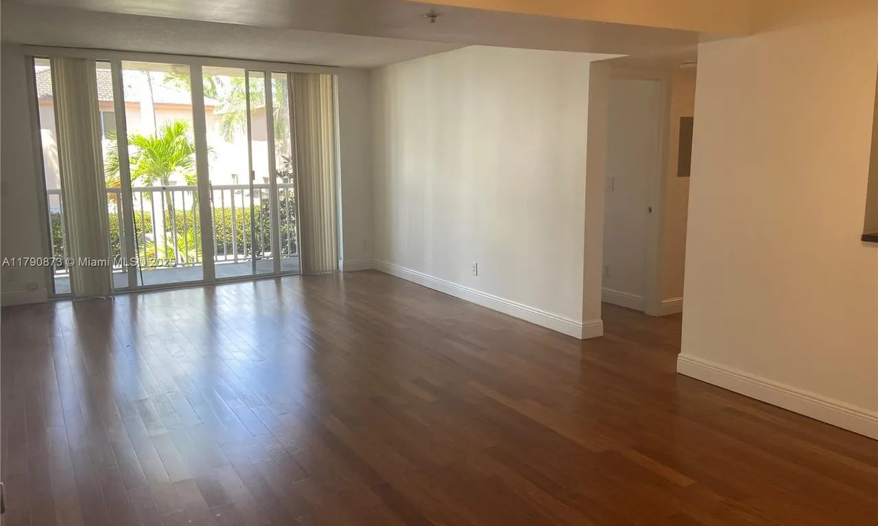 1450 SE 3rd Ave # 205, Dania Beach FL 33004