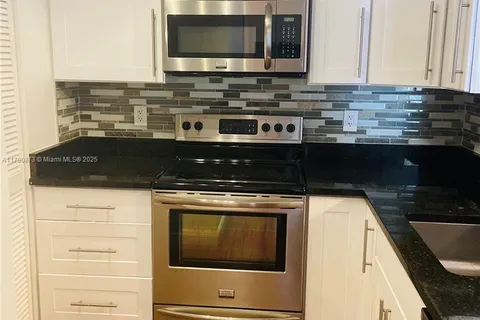 1450 SE 3rd Ave # 205, Dania Beach FL 33004