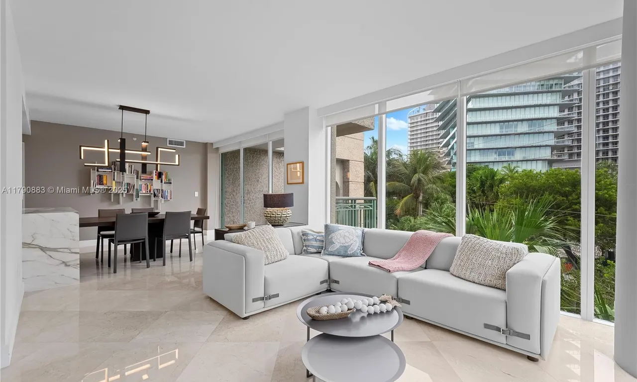3400 SW 27th Ave # 201, Miami FL 33133
