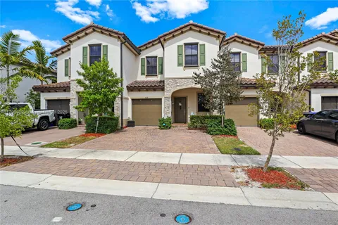 1434 SW 54th Ave, North Lauderdale FL 33068