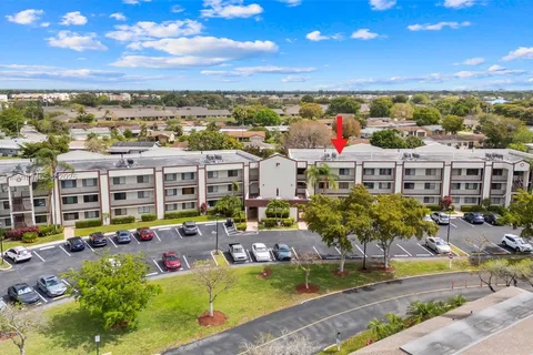 9585 N Belfort Cir # 308, Tamarac FL 33321