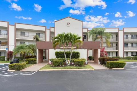 9585 N Belfort Cir # 308, Tamarac FL 33321