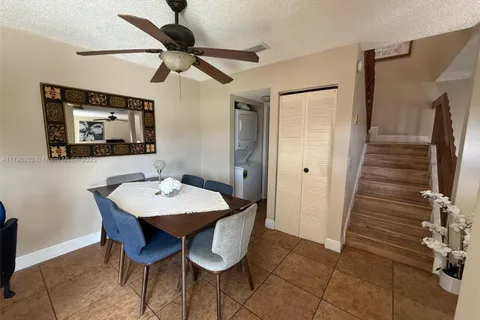 2552 NW 99th Ave, Coral Springs FL 33065