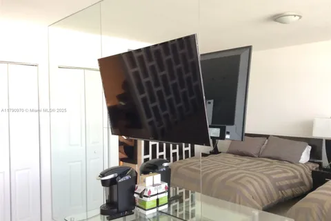 100 Lincoln Rd # 1214A, Miami Beach FL 33139