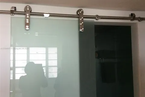 100 Lincoln Rd # 1214A, Miami Beach FL 33139