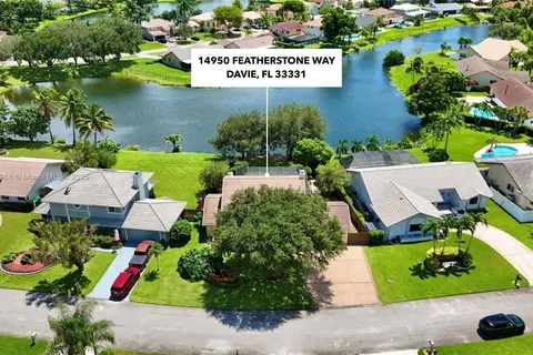 14950 Featherstone Way, Davie FL 33331