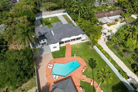 12040 SW 43rd St, Miami FL 33175