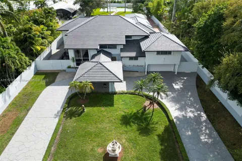 12040 SW 43rd St, Miami FL 33175