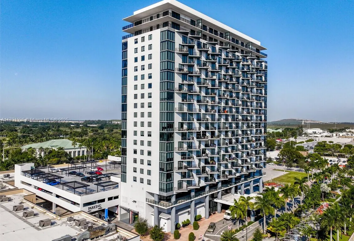5300 Paseo Blvd # 1807, Doral FL 33166