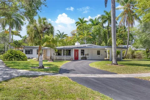 801 Orchid Dr, Plantation FL 33317