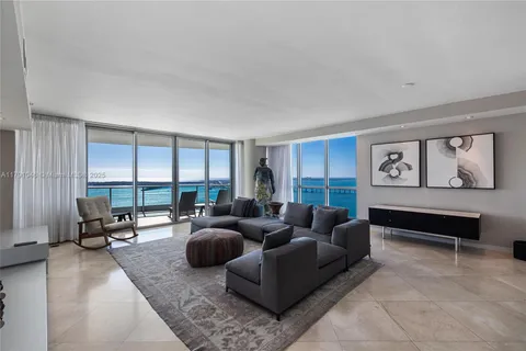1331 Brickell Bay Dr # 3711, Miami FL 33131