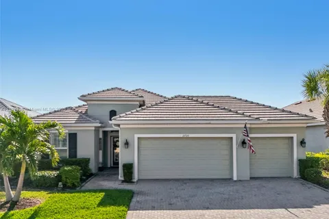 2720 Lambay Ct, Cape Coral FL 33991