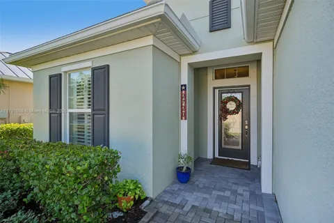 2720 Lambay Ct, Cape Coral FL 33991