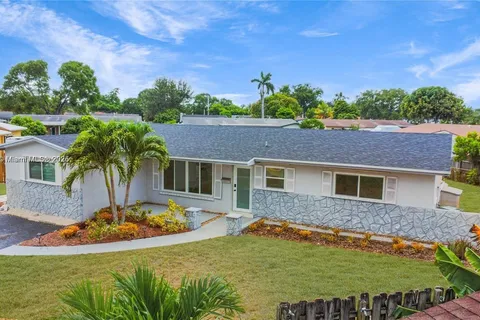 8441 NW 18th St, Pembroke Pines FL 33024