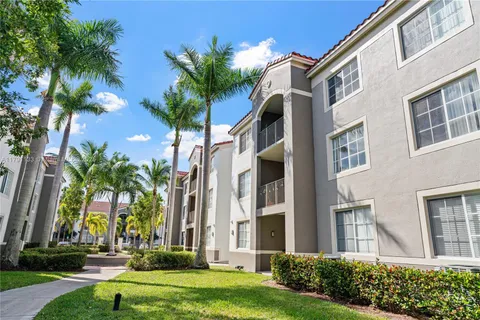 6851 SW 44th St # 209, Miami FL 33155