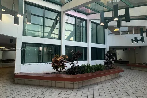 11750 SW 18th St # 1, Miami FL 33175